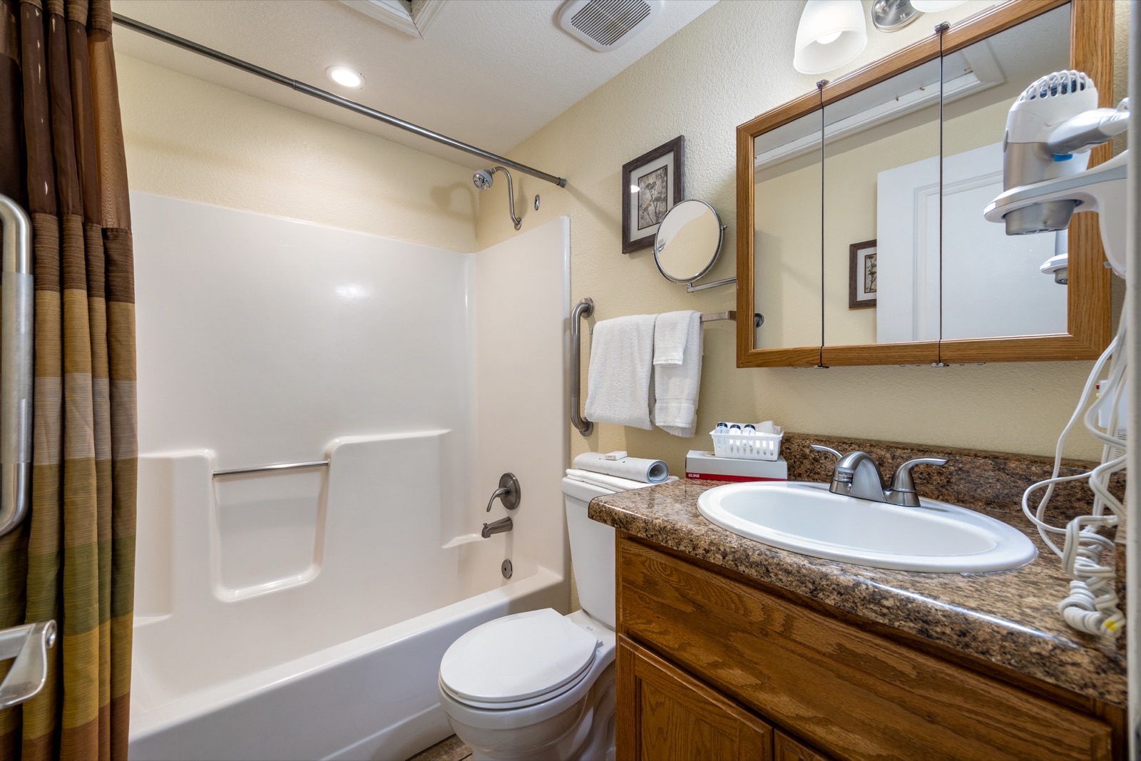 Juniper Sante Fe FF view